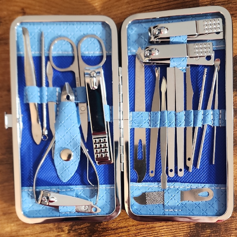 19pcs blue Professional Pedicure Set, Stainless Steel Nail Clippers, Nail Care
